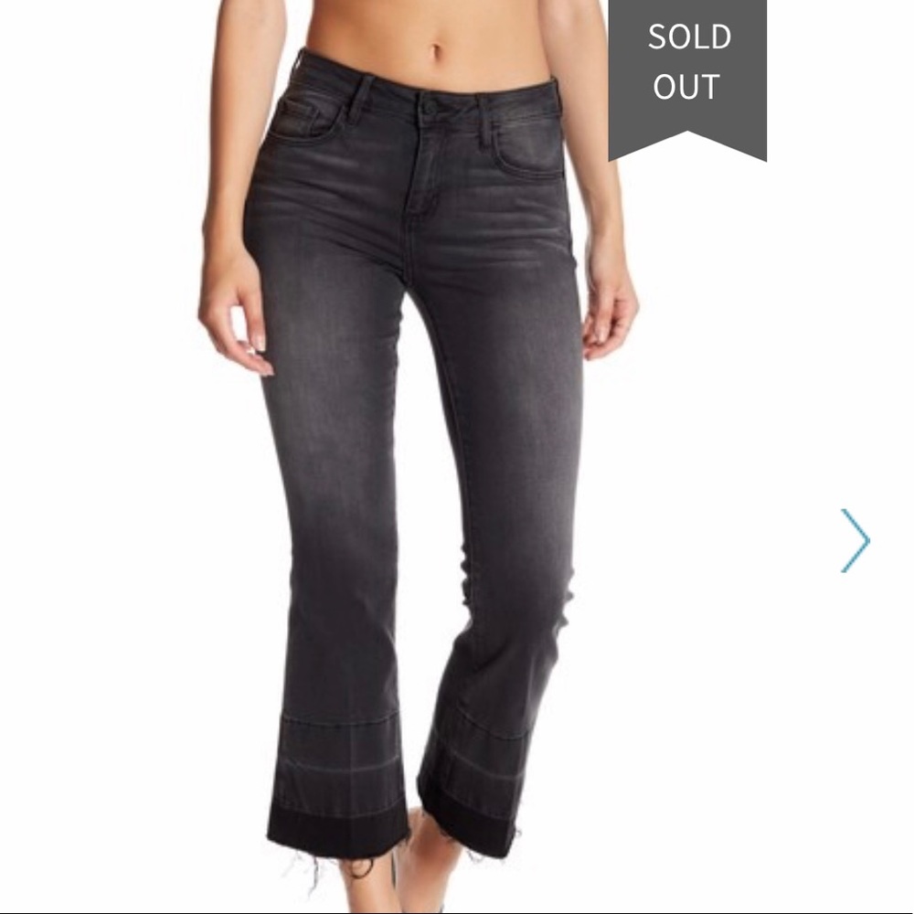 Hidden Jeans gray cropped flare raw hem 🖤